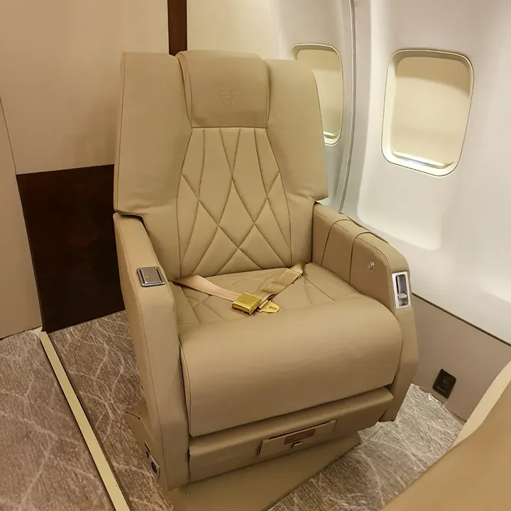 Recuperación de telas, cueros y plásticos aeronáuticos.